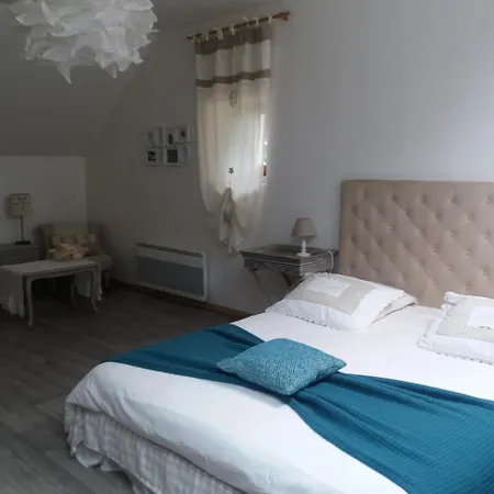 Le Clau Des Cerisiers Chambres Hotes Bed and Breakfast Beleymas