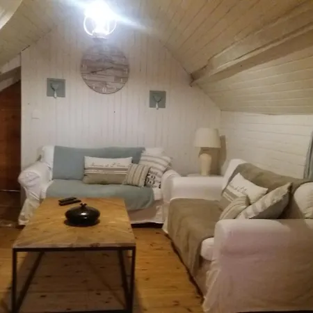 Bed and Breakfast Le Clau Des Cerisiers Chambres Hotes Beleymas