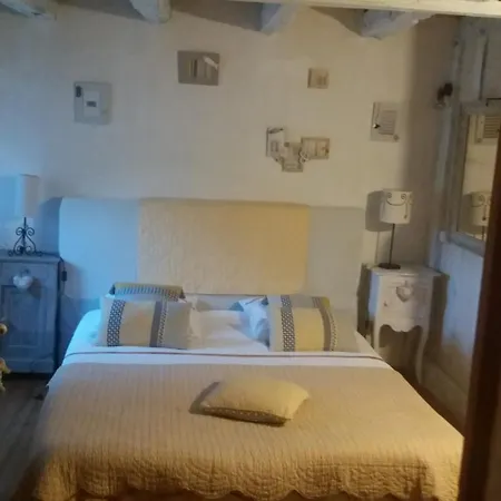 Bed and Breakfast Le Clau Des Cerisiers Chambres Hotes Beleymas