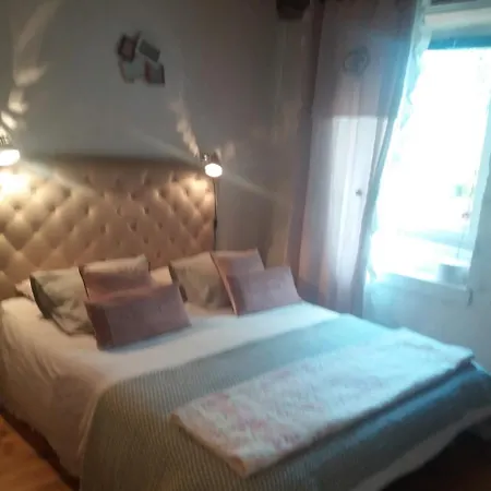 Le Clau Des Cerisiers Chambres Hotes *